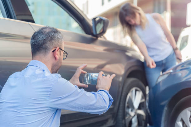 Professional Full Coverage Car Insurance technician working in Seagraves, TX